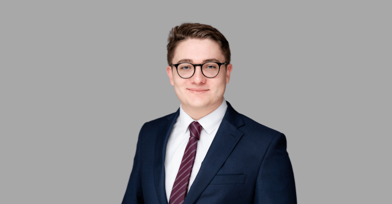 Headshot of Jacob Warner for mobile use